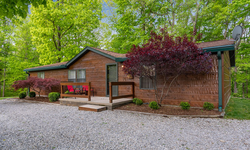 1APPALACHIAN-MAINCABINVIEW500x300