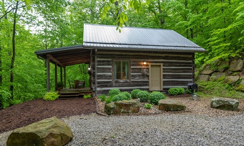 1SOLITUDE-MAINCABINVIEW500x300