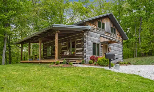 1TRANQUILTY-MAINCABINVIEW500x300