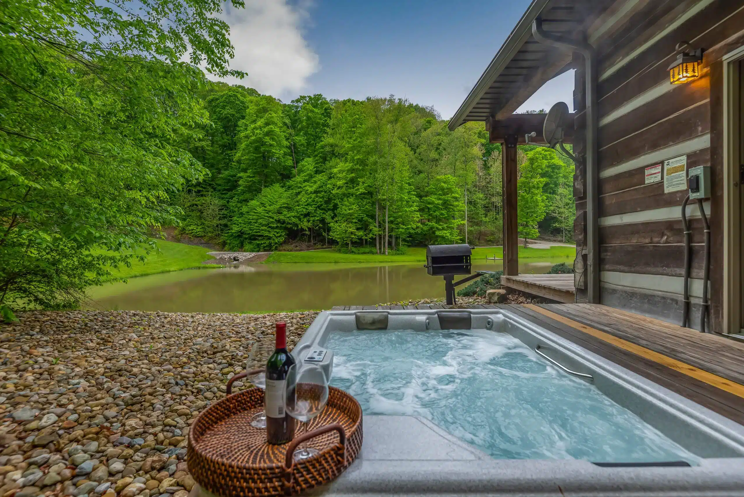 Brown County Log Cabins with Hot Tub